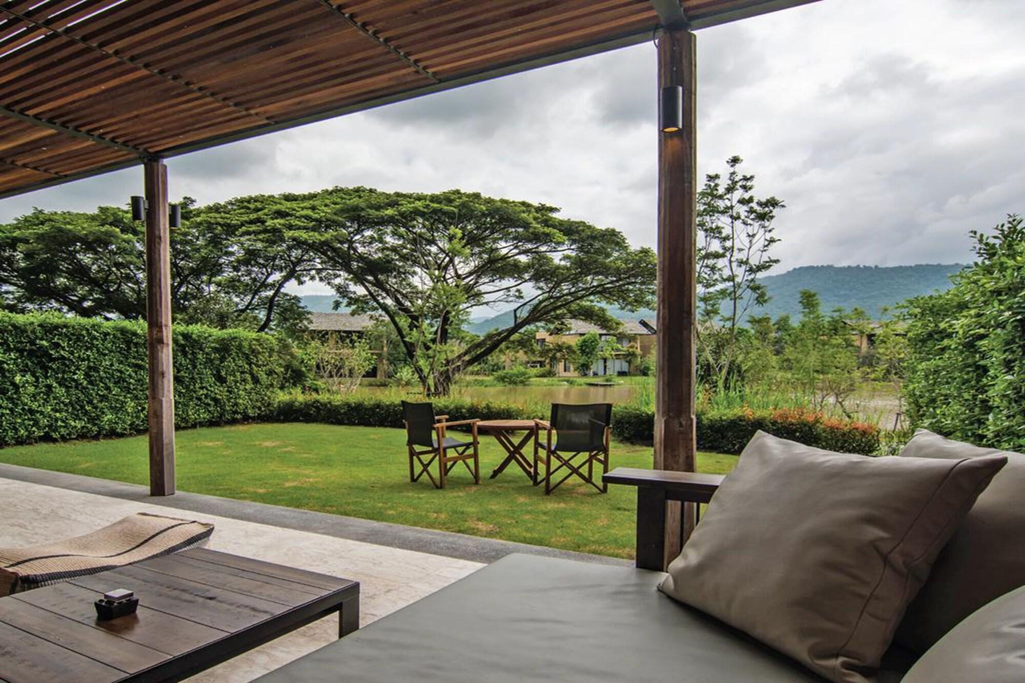 Atta Lakeside Resort Suite - Sha Plus Certified Му-Си Экстерьер фото View from the Villa