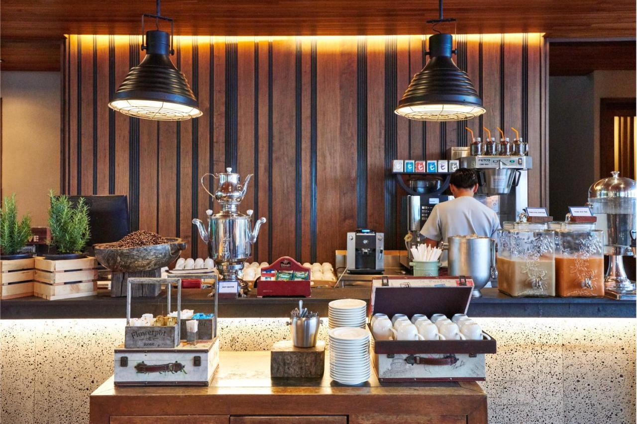 Atta Lakeside Resort Suite - Sha Plus Certified Му-Си Экстерьер фото A coffee shop in Bangkok, Thailand