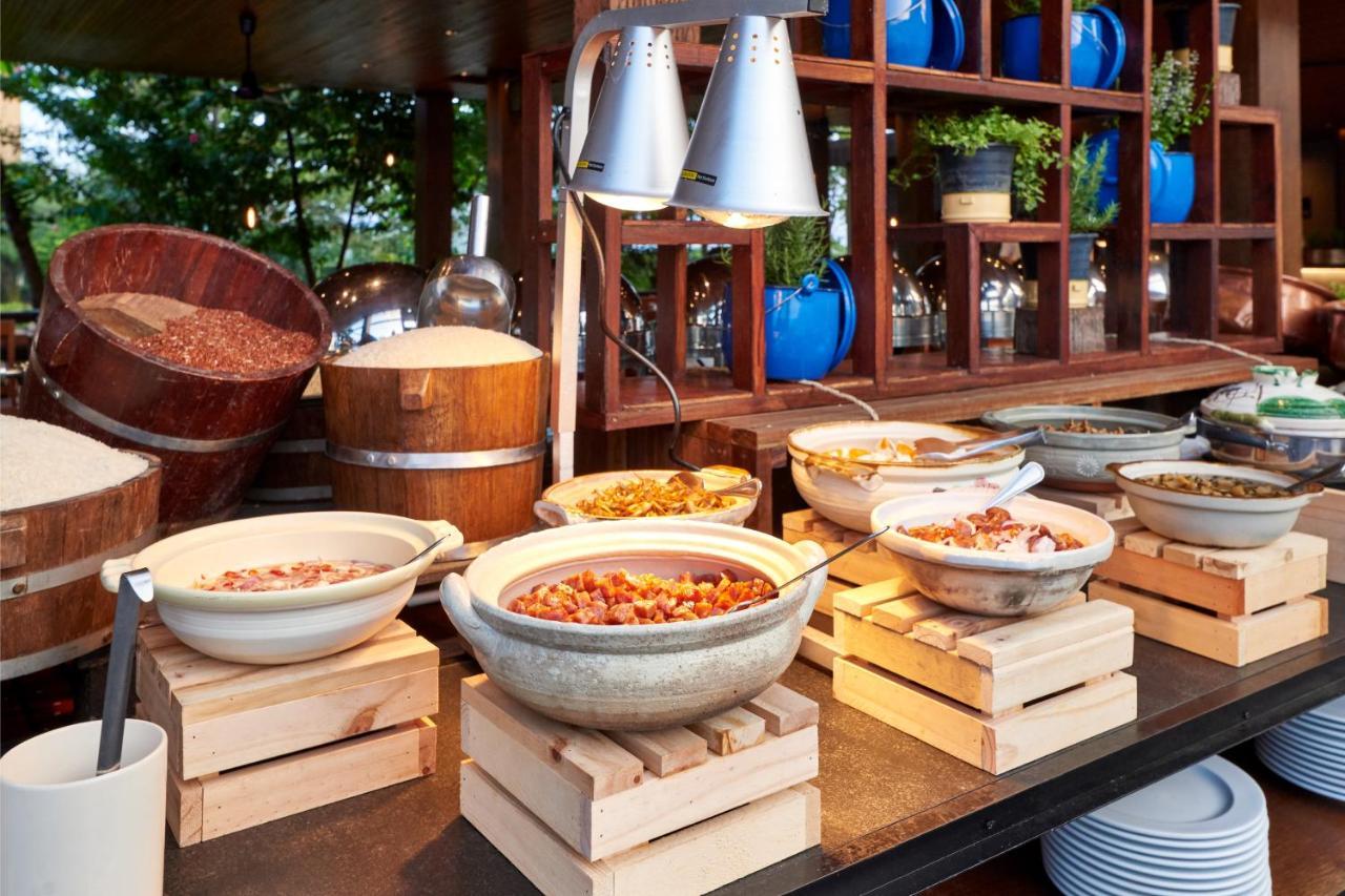 Atta Lakeside Resort Suite - Sha Plus Certified Му-Си Экстерьер фото A chafing dish